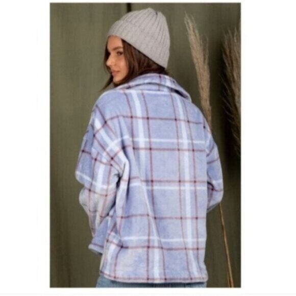 CASUAL COZY FUZZY PLAID SHIRT- JACKET-SHACKET- Hi-Low--NEW - Picture 3 of 5